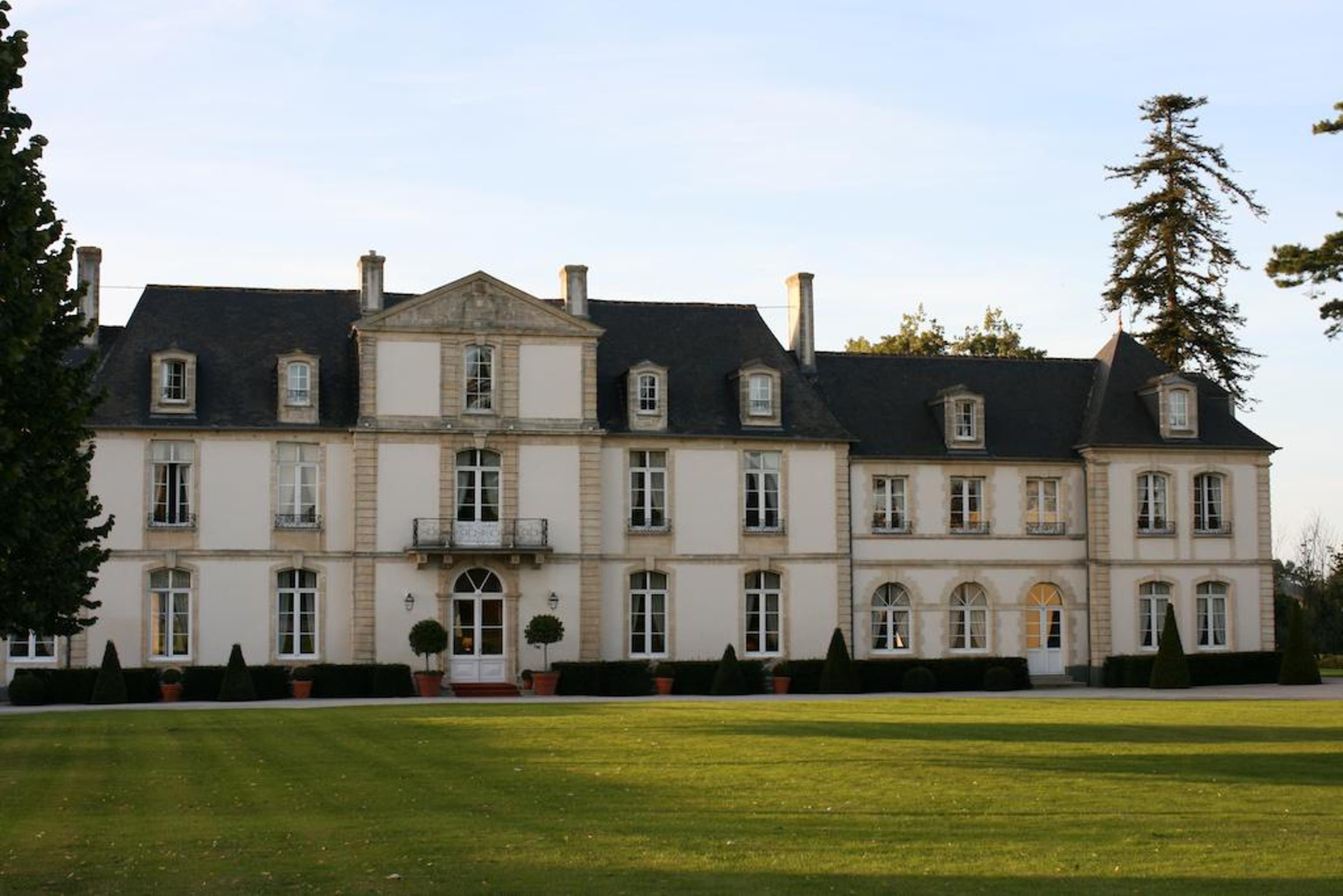 Grand Hotel "Chateau De Sully" - Piscine & Spa -Teritoria Sully  Kültér fotó