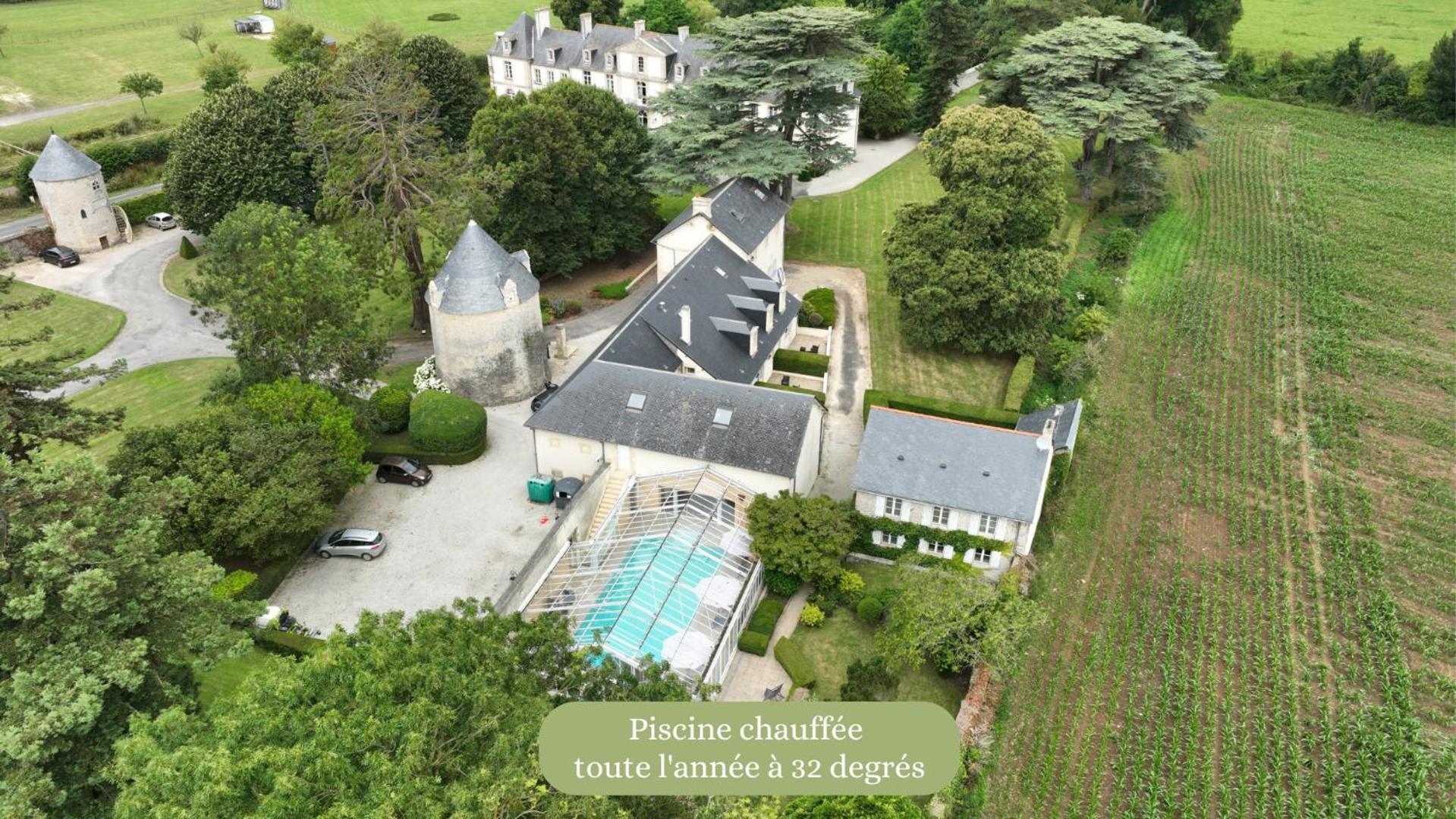 Grand Hotel "Chateau De Sully" - Piscine & Spa -Teritoria Sully  Kültér fotó
