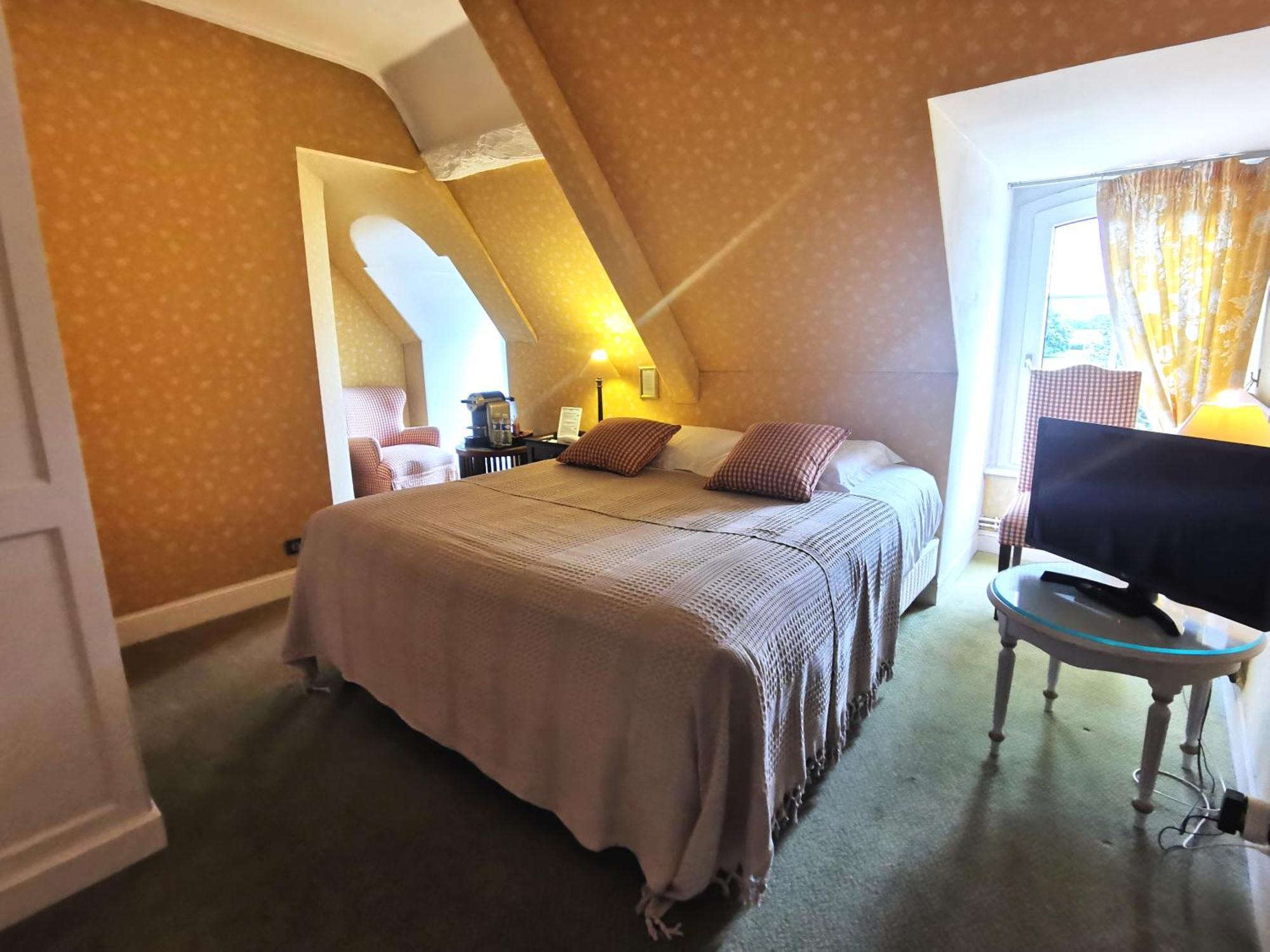 Grand Hotel "Chateau De Sully" - Piscine & Spa -Teritoria Sully  Kültér fotó